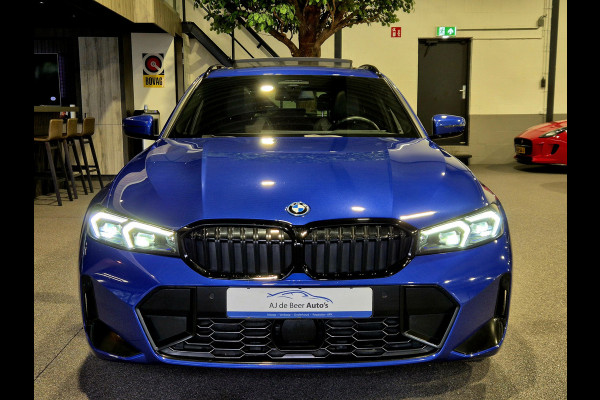 BMW 3 Serie Touring 330e xDrive M-Sport | Panorama | HUD | Full optie