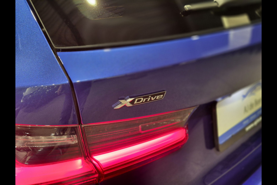 BMW 3 Serie Touring 330e xDrive M-Sport | Panorama | HUD | Full optie