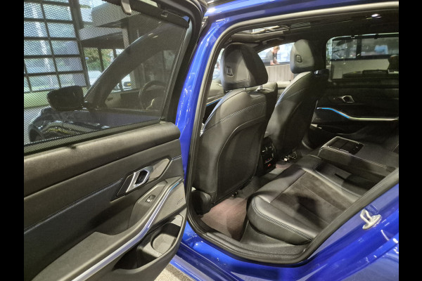 BMW 3 Serie Touring 330e xDrive M-Sport | Panorama | HUD | Full optie