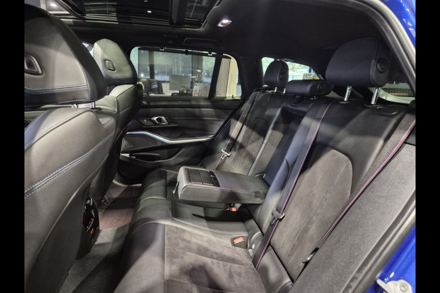BMW 3 Serie Touring 330e xDrive M-Sport | Panorama | HUD | Full optie
