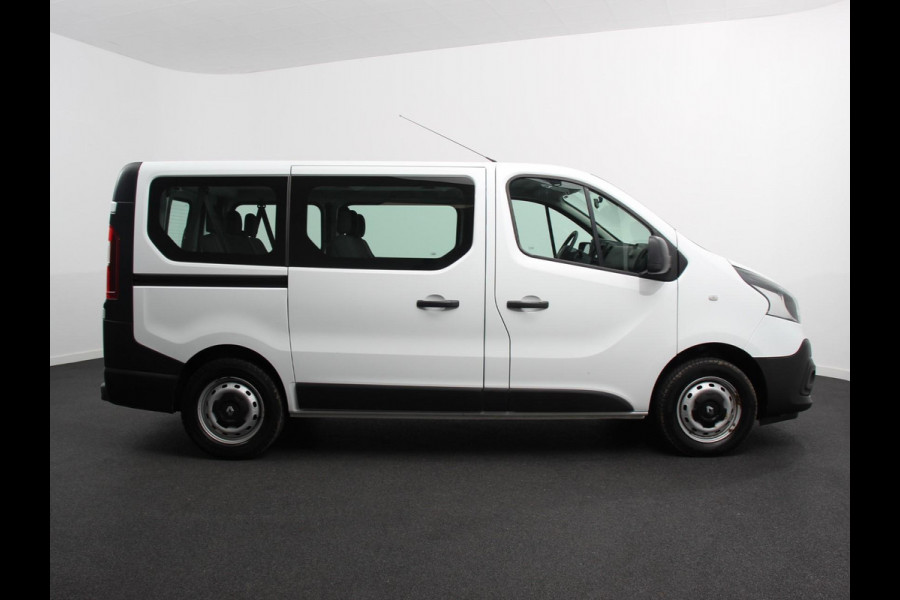 Renault Trafic Passenger 1.6 dCi Zen Energy 9persoons PERSONENBUS Prijs incl. btw/bpm  Airco Trekhaak Radio Elektrische pakket
