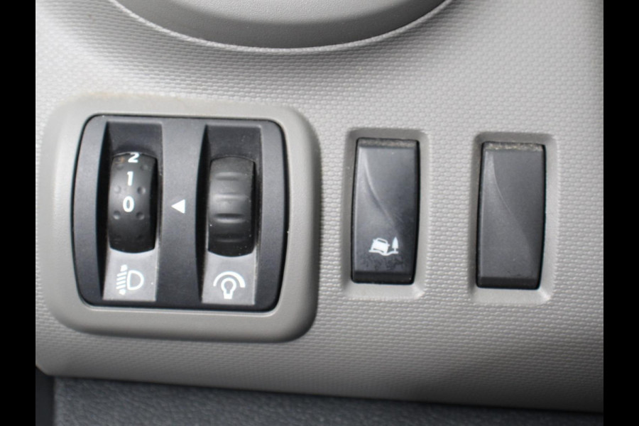Renault Trafic Passenger 1.6 dCi Zen Energy 9persoons PERSONENBUS Prijs incl. btw/bpm  Airco Trekhaak Radio Elektrische pakket