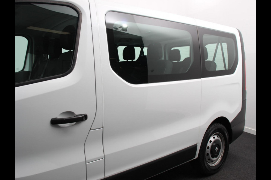 Renault Trafic Passenger 1.6 dCi Zen Energy 9persoons PERSONENBUS Prijs incl. btw/bpm  Airco Trekhaak Radio Elektrische pakket