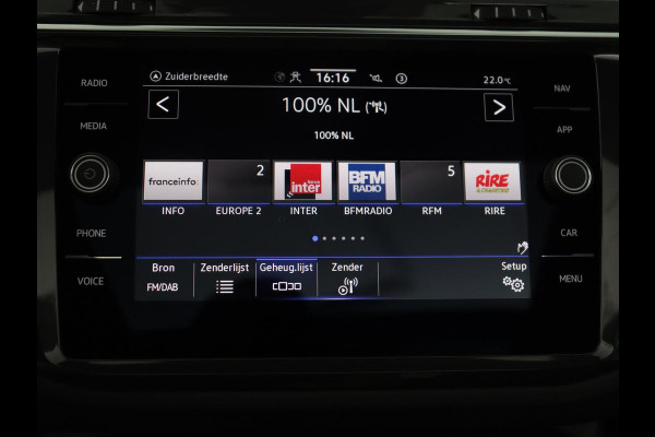 Volkswagen Tiguan 1.4 TSi PHEV R-Line Life Edition | SOH 91,0% | Panoramadak | Memory | Leder | Stuur/stoel verwarming | Adaptive cruise | Sfeerverlichting | 360 camera | Park assist | Carplay | Elektrische achterklep