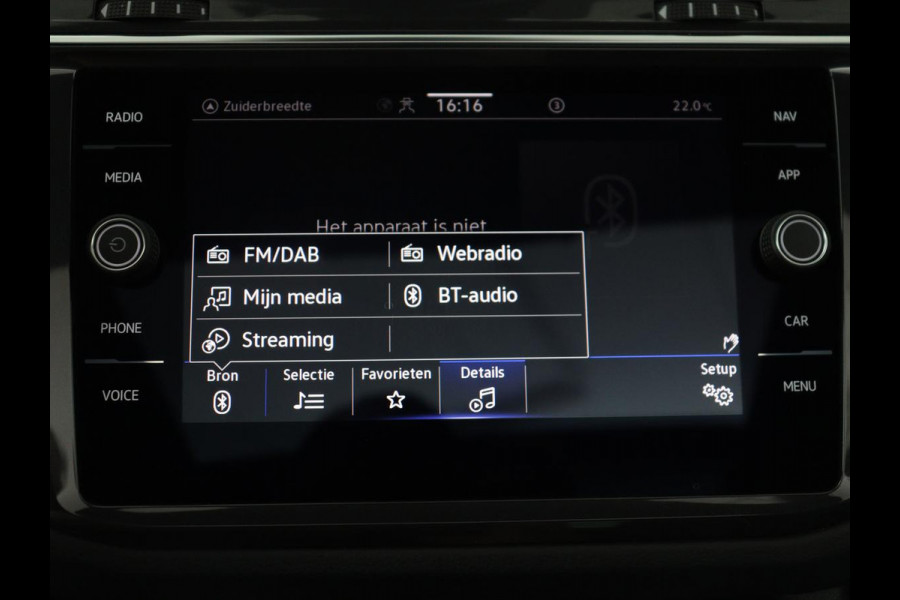 Volkswagen Tiguan 1.4 TSi PHEV R-Line Life Edition | SOH 91,0% | Panoramadak | Memory | Leder | Stuur/stoel verwarming | Adaptive cruise | Sfeerverlichting | 360 camera | Park assist | Carplay | Elektrische achterklep