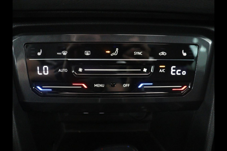 Volkswagen Tiguan 1.4 TSi PHEV R-Line Life Edition | SOH 91,0% | Panoramadak | Memory | Leder | Stuur/stoel verwarming | Adaptive cruise | Sfeerverlichting | 360 camera | Park assist | Carplay | Elektrische achterklep