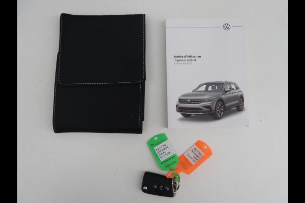 Volkswagen Tiguan 1.4 TSi PHEV R-Line Life Edition | SOH 91,0% | Panoramadak | Memory | Leder | Stuur/stoel verwarming | Adaptive cruise | Sfeerverlichting | 360 camera | Park assist | Carplay | Elektrische achterklep