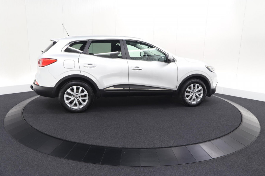 Renault Kadjar TCe 130 Intens | Trekhaak 1500kg Trekgewicht | Panoramadak | Navigatie | Parkeersensoren | Apple Carplay