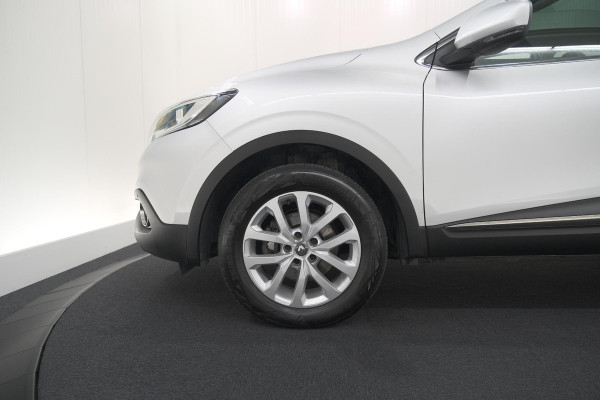 Renault Kadjar TCe 130 Intens | Trekhaak 1500kg Trekgewicht | Panoramadak | Navigatie | Parkeersensoren | Apple Carplay