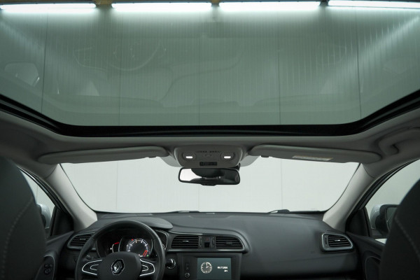 Renault Kadjar TCe 130 Intens | Trekhaak 1500kg Trekgewicht | Panoramadak | Navigatie | Parkeersensoren | Apple Carplay