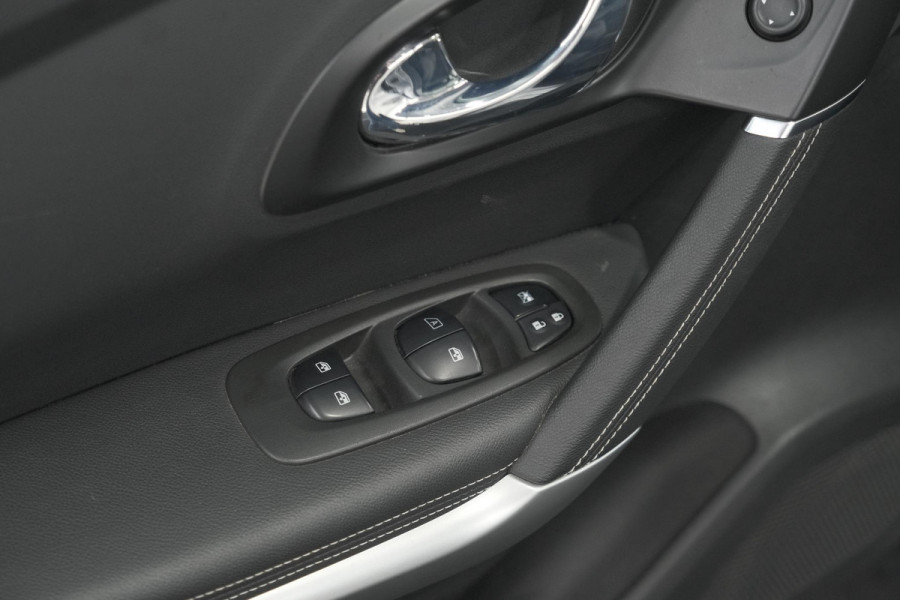 Renault Kadjar TCe 130 Intens | Trekhaak 1500kg Trekgewicht | Panoramadak | Navigatie | Parkeersensoren | Apple Carplay
