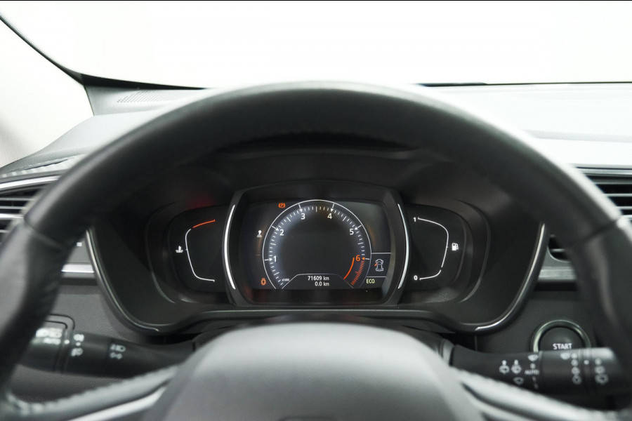 Renault Kadjar TCe 130 Intens | Trekhaak 1500kg Trekgewicht | Panoramadak | Navigatie | Parkeersensoren | Apple Carplay