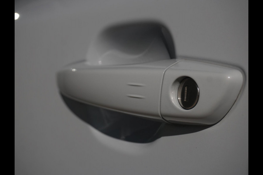 Peugeot 2008 1.2 Hybrid 145 GT 360 Camera