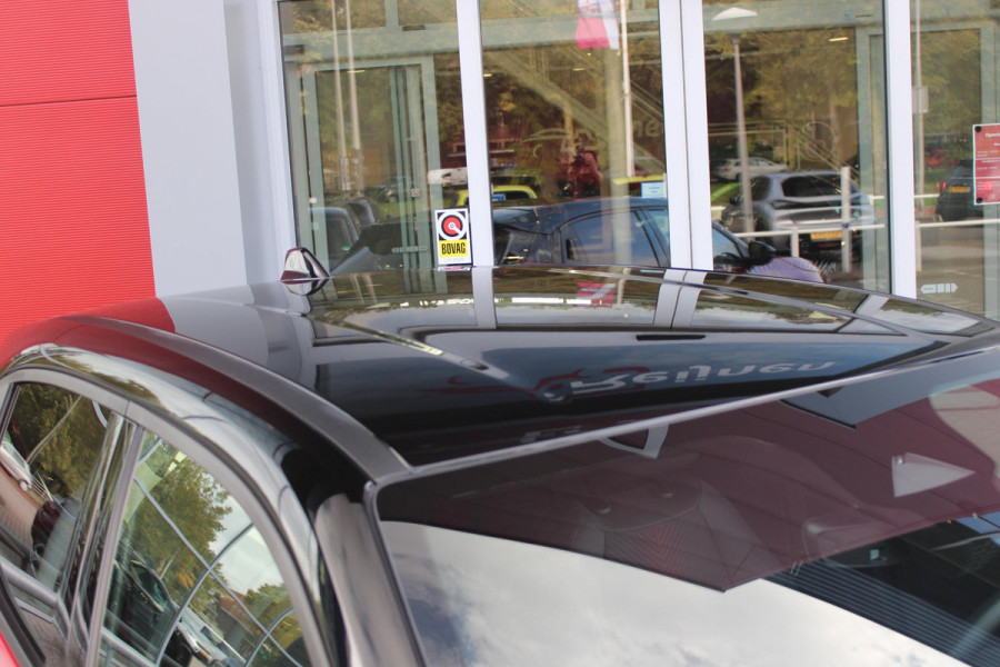 Alfa Romeo junior 1.2 145PK AUTOMAAT Hybrid IBRIDA TI | PACK TECH LITE: (LED MATRIX KOPLAMPEN, DODEHOEK DETECTIE, ELEKTRISCH BEDIENBARE ACHTERKLEP, KEYLESS ENTRY, ACHTERUITRIJ CAMERA, PARKEERSENSOREN VOOR ACHTER EN ZIJKANT, DRAADLOZE TELEFOONLADER, LANE ASSIST, ADAPTIVE CRUISE CONTROL) | PACK TI: (ELEKTRISCH BEDIENBARE BESTUUDERSSTOEL, VERKEERSBORDEN WEERGAVE, GETINTE ACHTERRUITEN, SFEER VERLICHTING, GLANZEND ZWARTE BODYKIT, 10,25" TOUCHSCREEN, LEDEREN STUURWIEL, VERSTELBARE KOFFERVLOER OP 3 NIVEAUS) | 18" LICHTMETALEN VELGEN "FORI" | BRERA RED MET ZWART DAK | DRAADLOZE APPLE CARPLAY/AN