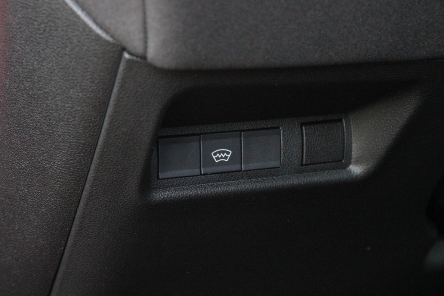Alfa Romeo junior 1.2 145PK AUTOMAAT Hybrid IBRIDA TI | PACK TECH LITE: (LED MATRIX KOPLAMPEN, DODEHOEK DETECTIE, ELEKTRISCH BEDIENBARE ACHTERKLEP, KEYLESS ENTRY, ACHTERUITRIJ CAMERA, PARKEERSENSOREN VOOR ACHTER EN ZIJKANT, DRAADLOZE TELEFOONLADER, LANE ASSIST, ADAPTIVE CRUISE CONTROL) | PACK TI: (ELEKTRISCH BEDIENBARE BESTUUDERSSTOEL, VERKEERSBORDEN WEERGAVE, GETINTE ACHTERRUITEN, SFEER VERLICHTING, GLANZEND ZWARTE BODYKIT, 10,25" TOUCHSCREEN, LEDEREN STUURWIEL, VERSTELBARE KOFFERVLOER OP 3 NIVEAUS) | 18" LICHTMETALEN VELGEN "FORI" | BRERA RED MET ZWART DAK | DRAADLOZE APPLE CARPLAY/AN