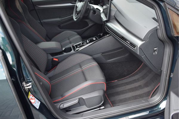 Volkswagen Golf 2.0 TSI GTI Clubsport Edition 50 325pk | Panoramadak