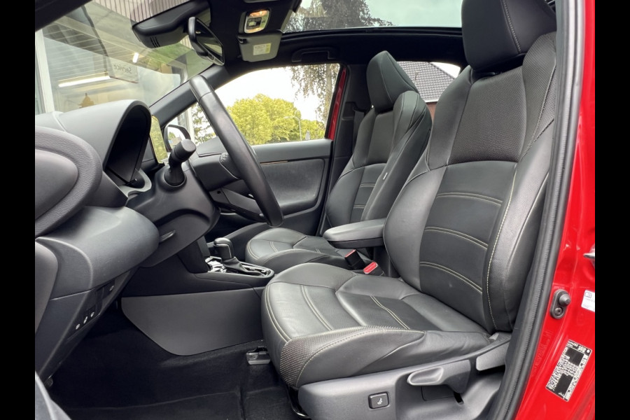 Toyota Yaris Cross 1.5 Hybrid Launch Edition | Trekhaak, JBL, Panoramadak, Elektrische achterklep, Leer, Head Up Display, 18 inch, Alle opties!
