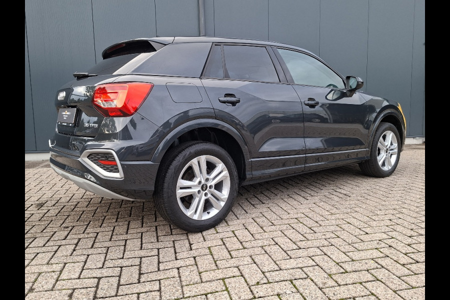 Audi Q2 35 TFSI Advanced * AUTOMAAT* Parkeercamera* Adaptieve Cruise Control * Stoelverwarming * 64.000KM *