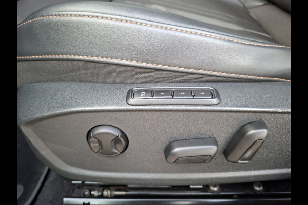 CUPRA Leon 1.5 eTSI Business Intense * Navigatiesysteem * Elektrische stoelen met memory * Parkeercamera *