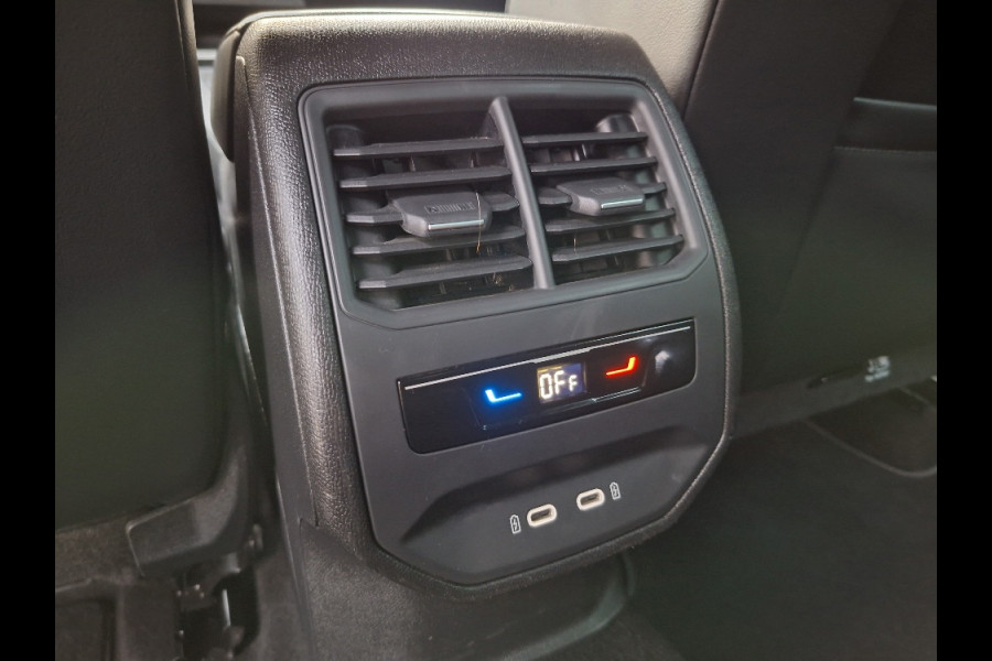CUPRA Leon 1.5 eTSI Business Intense * Navigatiesysteem * Elektrische stoelen met memory * Parkeercamera *