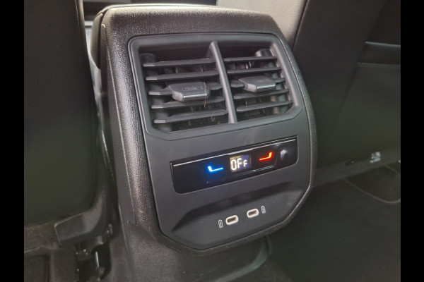 CUPRA Leon 1.5 eTSI Business Intense * Navigatiesysteem * Elektrische stoelen met memory * Parkeercamera *
