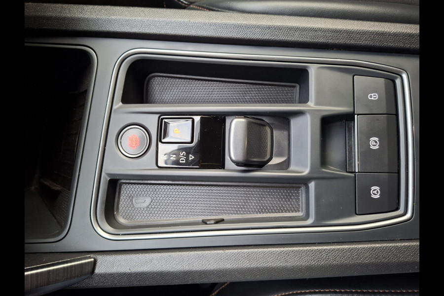CUPRA Leon 1.5 eTSI Business Intense * Navigatiesysteem * Elektrische stoelen met memory * Parkeercamera *