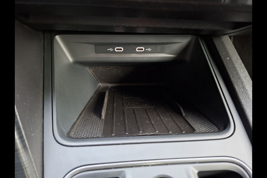 CUPRA Leon 1.5 eTSI Business Intense * Navigatiesysteem * Elektrische stoelen met memory * Parkeercamera *