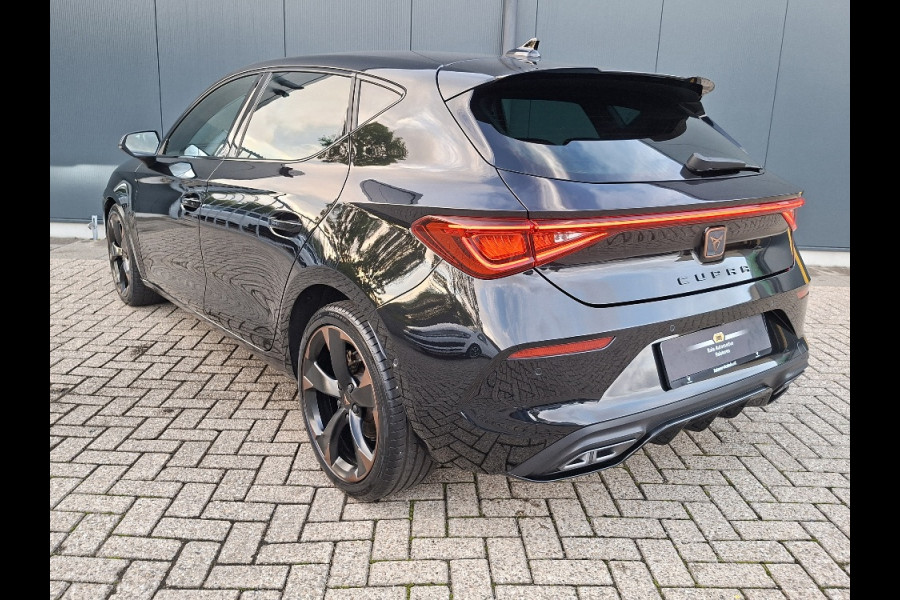 CUPRA Leon 1.5 eTSI Business Intense * Navigatiesysteem * Elektrische stoelen met memory * Parkeercamera *
