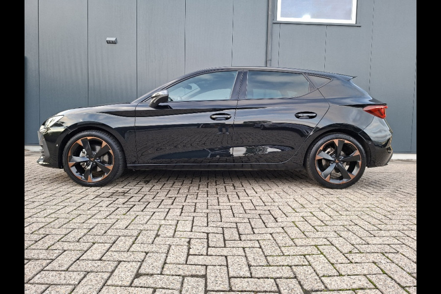 CUPRA Leon 1.5 eTSI Business Intense * Navigatiesysteem * Elektrische stoelen met memory * Parkeercamera *