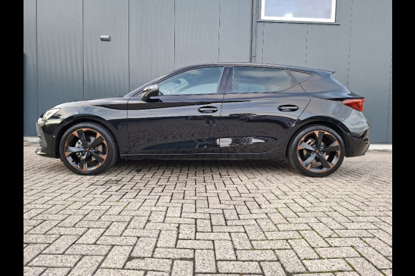 CUPRA Leon 1.5 eTSI Business Intense * Navigatiesysteem * Elektrische stoelen met memory * Parkeercamera *