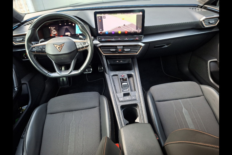 CUPRA Leon 1.5 eTSI Business Intense * Navigatiesysteem * Elektrische stoelen met memory * Parkeercamera *