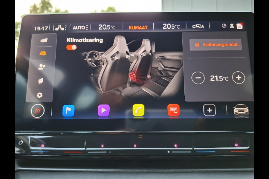 CUPRA Leon 1.5 eTSI Business Intense * Navigatiesysteem * Elektrische stoelen met memory * Parkeercamera *