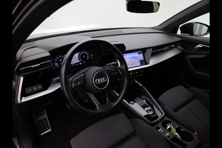 Audi A3 Sportback 35 TFSI 150Pk Business edition | Adapt. Cr. | 18'' | Stoelverwarming | Prijs Rijklaar!!