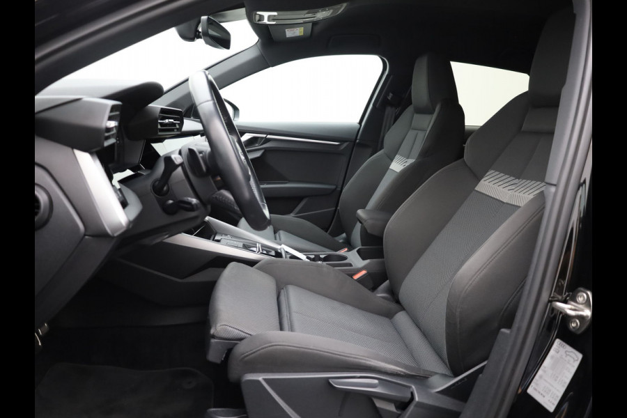 Audi A3 Sportback 35 TFSI 150Pk Business edition | Adapt. Cr. | 18'' | Stoelverwarming | Prijs Rijklaar!!