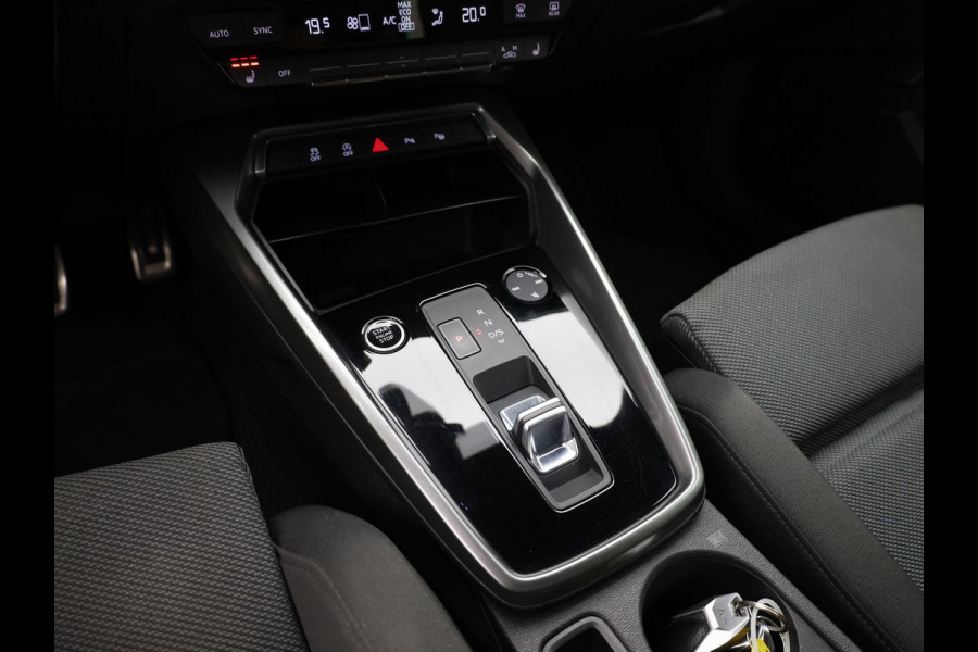 Audi A3 Sportback 35 TFSI 150Pk Business edition | Adapt. Cr. | 18'' | Stoelverwarming | Prijs Rijklaar!!
