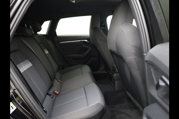 Audi A3 Sportback 35 TFSI 150Pk Business edition | Adapt. Cr. | 18'' | Stoelverwarming | Prijs Rijklaar!!