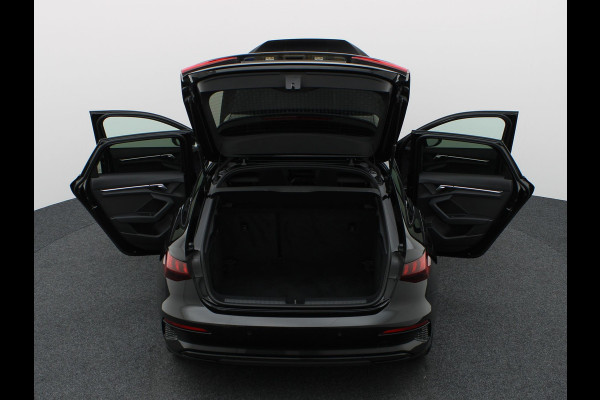 Audi A3 Sportback 35 TFSI 150Pk Business edition | Adapt. Cr. | 18'' | Stoelverwarming | Prijs Rijklaar!!