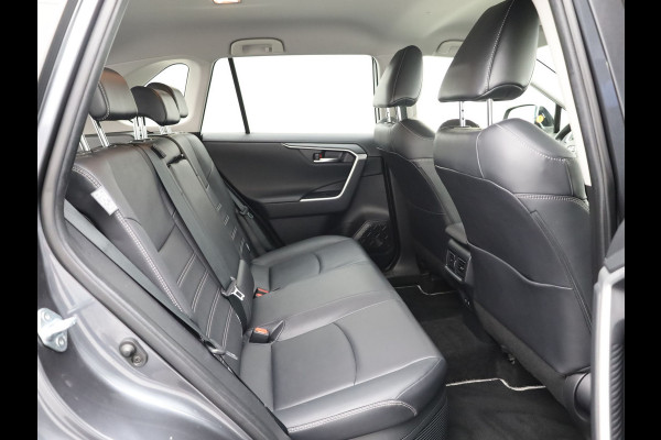 Toyota RAV4 2.5 Hybrid Executive | Bear Lock | Memory Seat | 360 camera | Elk. A-klep | Trekhaak afnb. | BSM | Prijs Rijklaar!!