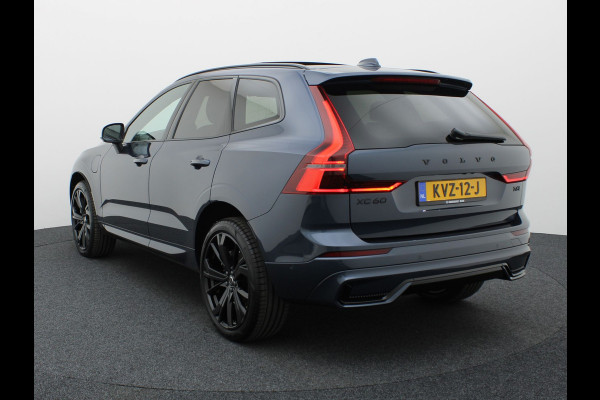 Volvo XC60 2.0 T6 Plug-in hybrid AWD Plus Dark | Trekhaak | Panodak | Dode Hoek | 360 Camera | Harman Kardon | Head Up | Elk. Klep | Prijs Rijklaar!!