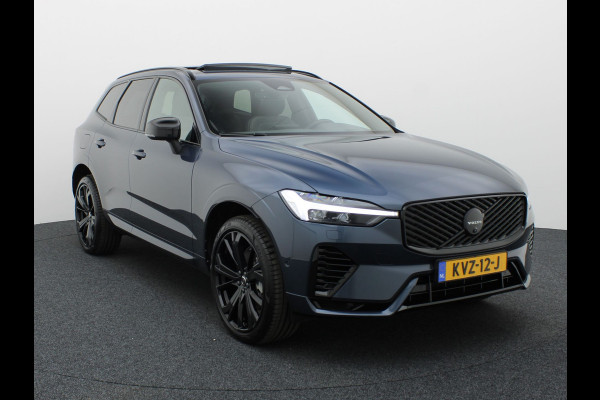 Volvo XC60 2.0 T6 Plug-in hybrid AWD Plus Dark | Trekhaak | Panodak | Dode Hoek | 360 Camera | Harman Kardon | Head Up | Elk. Klep | Prijs Rijklaar!!