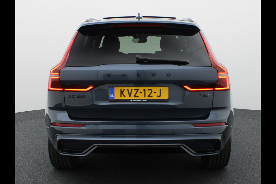 Volvo XC60 2.0 T6 Plug-in hybrid AWD Plus Dark | Trekhaak | Panodak | Dode Hoek | 360 Camera | Harman Kardon | Head Up | Elk. Klep | Prijs Rijklaar!!
