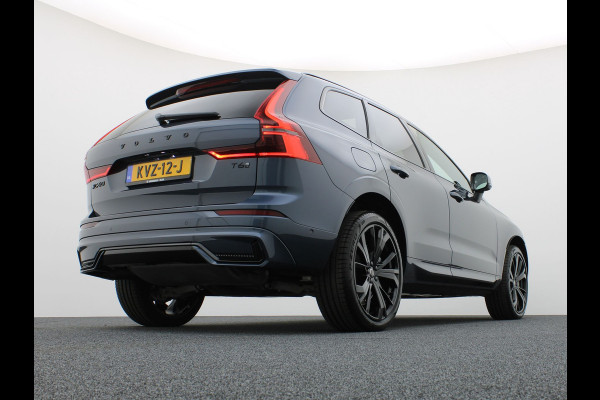 Volvo XC60 2.0 T6 Plug-in hybrid AWD Plus Dark | Trekhaak | Panodak | Dode Hoek | 360 Camera | Harman Kardon | Head Up | Elk. Klep | Prijs Rijklaar!!