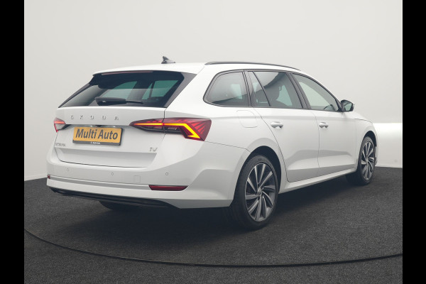 Škoda Octavia Combi 1.4 TSI iV Business Edition PHEV 204pk Dealer O.H | Trekhaak Af Fabriek | Adaptive Cruise | Camera | Stoelmassage | Sportstoelen & Stuur Verwarmd | Keyless | Sfeerverlichting | Crystal LED | Apple Carplay |  Navigatie | 18"L.M | Plug In Hybrid
