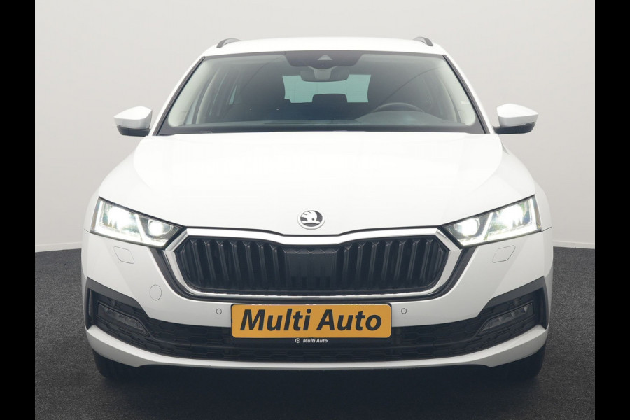 Škoda Octavia Combi 1.4 TSI iV Business Edition PHEV 204pk Dealer O.H | Trekhaak Af Fabriek | Adaptive Cruise | Camera | Stoelmassage | Sportstoelen & Stuur Verwarmd | Keyless | Sfeerverlichting | Crystal LED | Apple Carplay |  Navigatie | 18"L.M | Plug In Hybrid