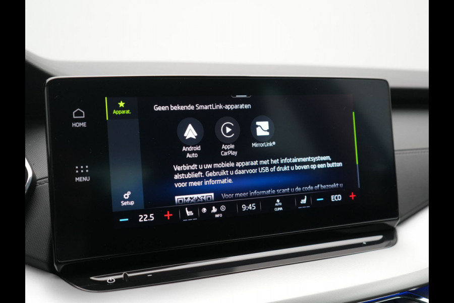Škoda Octavia Combi 1.4 TSI iV Business Edition PHEV 204pk Dealer O.H | Trekhaak Af Fabriek | Adaptive Cruise | Camera | Stoelmassage | Sportstoelen & Stuur Verwarmd | Keyless | Sfeerverlichting | Crystal LED | Apple Carplay |  Navigatie | 18"L.M | Plug In Hybrid