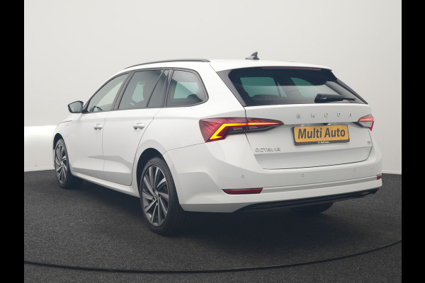 Škoda Octavia Combi 1.4 TSI iV Business Edition PHEV 204pk Dealer O.H | Trekhaak Af Fabriek | Adaptive Cruise | Camera | Stoelmassage | Sportstoelen & Stuur Verwarmd | Keyless | Sfeerverlichting | Crystal LED | Apple Carplay |  Navigatie | 18"L.M | Plug In Hybrid