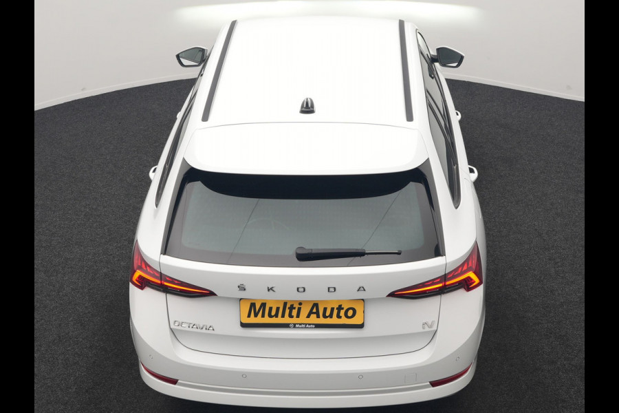 Škoda Octavia Combi 1.4 TSI iV Business Edition PHEV 204pk Dealer O.H | Trekhaak Af Fabriek | Adaptive Cruise | Camera | Stoelmassage | Sportstoelen & Stuur Verwarmd | Keyless | Sfeerverlichting | Crystal LED | Apple Carplay |  Navigatie | 18"L.M | Plug In Hybrid