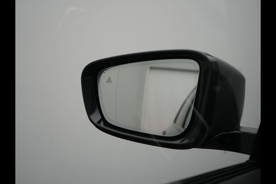 BMW 3 Serie Touring 320e Facelift 204pk PHEV Dealer O.H. | Dravitgrau metallic | Head Up | Camera | Widescreen Navi | Stoelverwarming | Apple Carplay | Blis | Adaptive LED | Park Assist | DAB | Plug In Hybrid |