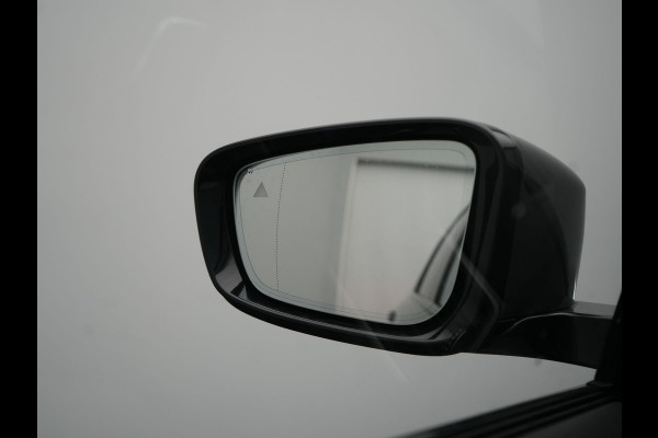 BMW 3 Serie Touring 320e Facelift 204pk PHEV Dealer O.H. | Dravitgrau metallic | Head Up | Camera | Widescreen Navi | Stoelverwarming | Apple Carplay | Blis | Adaptive LED | Park Assist | DAB | Plug In Hybrid |
