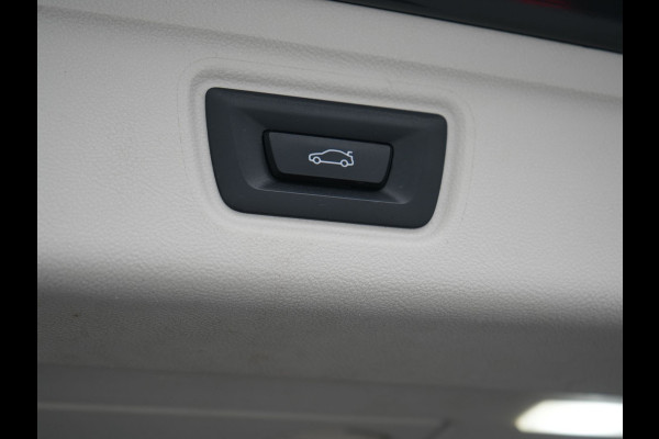 BMW 3 Serie Touring 320e Facelift 204pk PHEV Dealer O.H. | Dravitgrau metallic | Head Up | Camera | Widescreen Navi | Stoelverwarming | Apple Carplay | Blis | Adaptive LED | Park Assist | DAB | Plug In Hybrid |